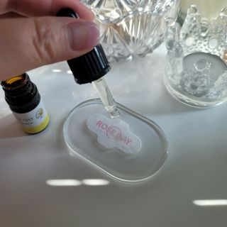 라라로즈데이 시즌2 천연 아로마오일 Y존 케어 속옷향수 이너퍼퓸 5ml  여성의 자존감을 UP시키자 — 5점을 준 리뷰어가 2021년 8월 올린 사용 사진