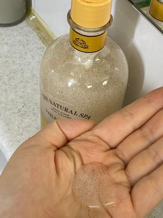 벨먼 내추럴스파 수분광채 스크럽 바디워시 600ml 5종 — 5점을 준 리뷰어가 2022년 5월 올린 사용 사진