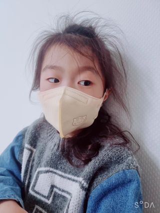 [숨그림]  덴탈마스크 짱구 우리아이 그리고 내가 쓰는 믿을수있는 케릭터 마스크  16종 — 5점을 준 리뷰어가 2021년 10월 올린 사용 사진