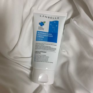 랑벨 수퍼내츄럴 아쿠아 수딩 크림 100ml — 5점을 준 리뷰어가 2022년 6월 올린 사용 사진