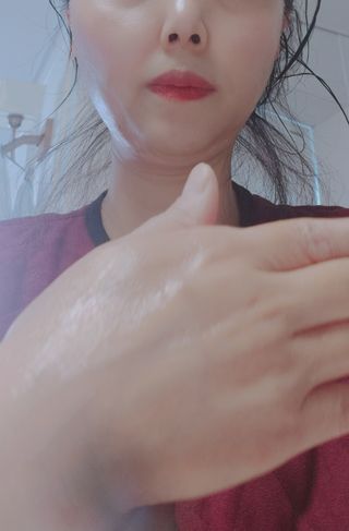 나나스킨 하이드로릴렉싱토너 — 4점을 준 리뷰어가 2021년 4월 올린 사용 사진