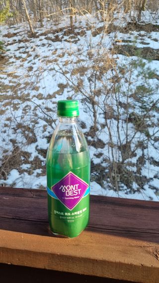 몽베스트 Montbest with Sparkling water Plain 20병 — 5점을 준 리뷰어가 2023년 2월 올린 사용 사진