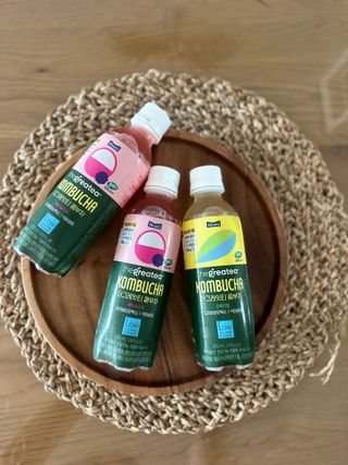 더그레잇티 콤부차 [매일유업] 더그레잇티 44kcal 콤부차 300ml *12개입 (오리지널 6개+베리리치 6개) — 5점을 준 리뷰어가 2023년 7월 올린 사용 사진