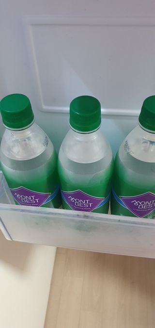 몽베스트 Montbest with Sparkling water Plain 20병 — 5점을 준 리뷰어가 2021년 11월 올린 사용 사진