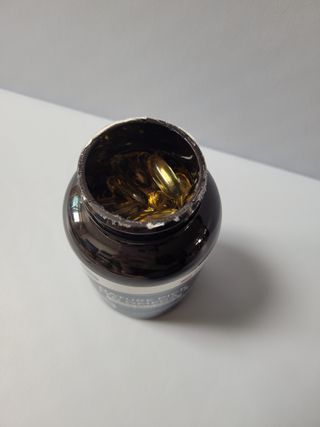 서울약사신협 네이처픽_알티지오메가3_1,205mg x 180캡슐 — 5점을 준 리뷰어가 2021년 9월 올린 사용 사진