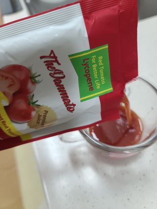 제이제이바이오 더단마토 프리미엄주스 100ml 30팩입 - 무설탕 스테비아 토마토즙 — 5점을 준 리뷰어가 2021년 11월 올린 사용 사진