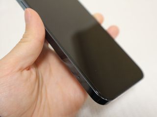아클리브 Premium 항균 항바이러스 액정 보호필름(iPhone) — 5점을 준 리뷰어가 2022년 10월 올린 사용 사진