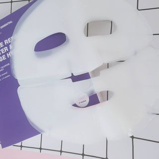 101스킨 영앤리치 하이드로겔 마스크팩 — 3점을 준 리뷰어가 2021년 2월 올린 사용 사진