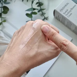 메디힐 바오밥 수딩 수분 크림 — 5점을 준 리뷰어가 2021년 7월 올린 사용 사진