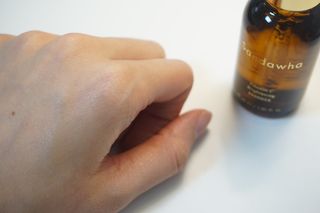 스킨큐어 산다화 비타민c 화이트닝 에센스 30ml — 5점을 준 리뷰어가 2023년 12월 올린 사용 사진