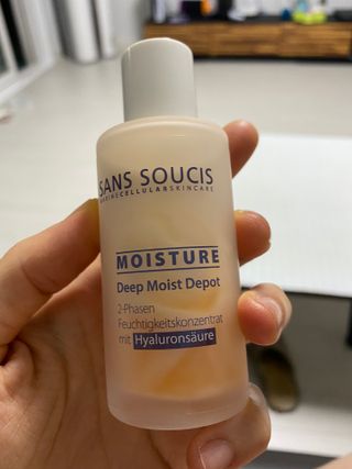 산수시 데포 세럼 수분 물광 비타민 에센스 50ml 기초화장품 — 3점을 준 리뷰어가 2021년 8월 올린 사용 사진
