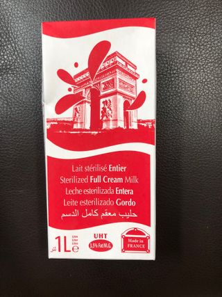 락티노브 프랑스에서 온 프리미엄 우유 래드바쉬 멸균우유 1L x 4개 — 5점을 준 리뷰어가 2021년 11월 올린 사용 사진