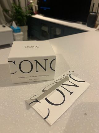 CONC 콩크 미로탐누스 안티링클 화이트닝 크림 — 4점을 준 리뷰어가 2021년 2월 올린 사용 사진