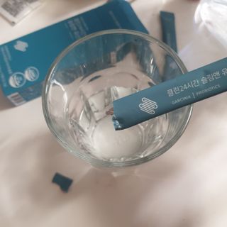 클린24시간 슬림앤유산균 1박스 (3.5g X 15포) — 5점을 준 리뷰어가 2023년 6월 올린 사용 사진