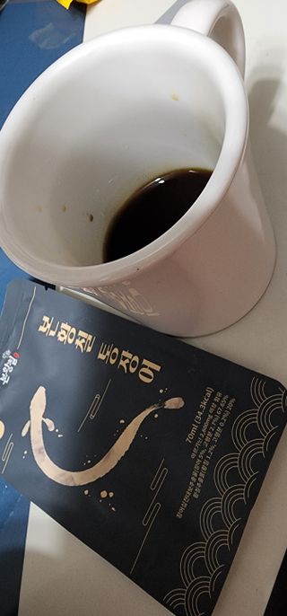 [비린내 완벽제거] 본황칠 통장어 국내산 장어즙 아르기닌 2800mg 장어즙효능 기력보강 — 5점을 준 리뷰어가 2022년 9월 올린 사용 사진