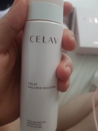 프리마인 바르기만 하면 철벽 스킨케어+24시간 마스크팩 효과. 셀라브 리제너레이팅 시스템 부스터+크림 세트 — 5점을 준 리뷰어가 2023년 6월 올린 사용 사진