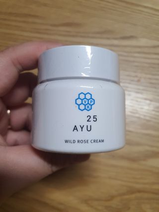 AYU25[아유트웬티파이브]다마스크로즈워터 베이스 천연 수분 촉촉 크림 — 5점을 준 리뷰어가 2021년 4월 올린 사용 사진