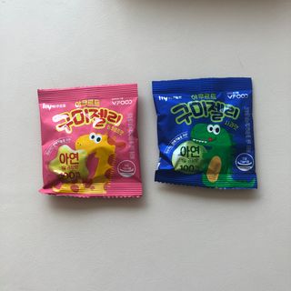 브이푸드 야쿠르트 구미젤리 — 5점을 준 리뷰어가 2021년 4월 올린 사용 사진