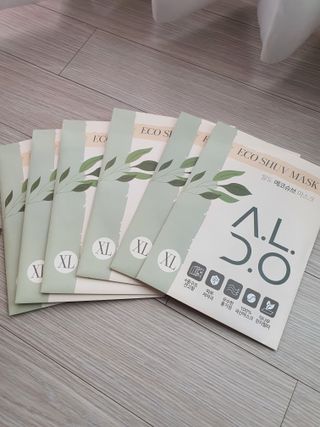알도(A.L.D.O) 알도 에코슈브 성인 마스크(특대형) — 5점을 준 리뷰어가 2022년 9월 올린 사용 사진