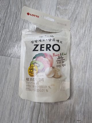 ZERO (초콜릿 칩 쿠키, 카카오 케이크, 후르츠 젤리, 아이스 콜라, 아이스 초코바) — 5점을 준 리뷰어가 2022년 6월 올린 사용 사진