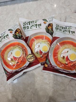 클린24시간 올리브발효곤약면 시원김치면 1세트-(3봉) — 5점을 준 리뷰어가 2023년 11월 올린 사용 사진
