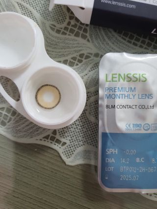 렌시스 LENSSIS [ 렌시스 ] 품절대란템 , 데일리로 쓰기 좋은 ＃베티 시리즈 1개월용 ｜ 5컬러 중 택1 ｜ — 5점을 준 리뷰어가 2021년 4월 올린 사용 사진