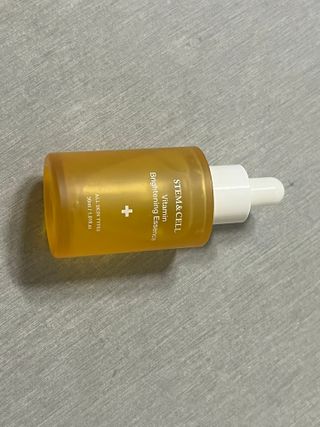 체르엠 스템앤셀 비타민 브라이트닝 에센스 30ml 1개 — 4점을 준 리뷰어가 2021년 12월 올린 사용 사진