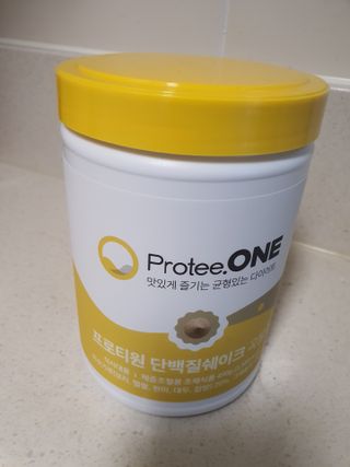 프로티원 단백질쉐이크 곡물맛 2주분 1통+보틀 — 5점을 준 리뷰어가 2021년 4월 올린 사용 사진