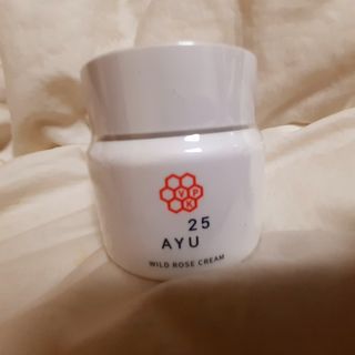 AYU25[아유트웬티파이브]다마스크로즈워터 베이스 천연 수분 촉촉 크림 — 3.5점을 준 리뷰어가 2021년 2월 올린 사용 사진