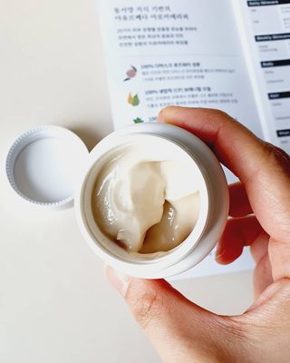 AYU25[아유트웬티파이브]다마스크로즈워터 베이스 천연 수분 촉촉 크림 — 5점을 준 리뷰어가 2021년 4월 올린 사용 사진
