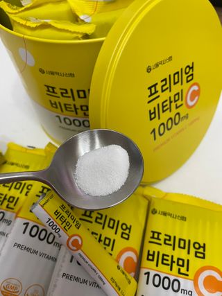서울약사신협 프리미엄비타민C1000_2.5G x 100포 — 5점을 준 리뷰어가 2021년 1월 올린 사용 사진