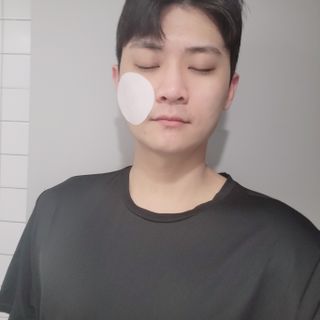 커스토젠 아크슈터 마이크로바이옴 토너패드 파우치타입 이중패드 1박스(50매) — 5점을 준 리뷰어가 2022년 7월 올린 사용 사진