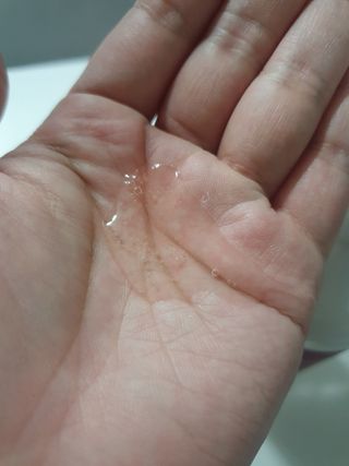 아미니 아크네 퓨어카밍 바디워시 500ml — 5점을 준 리뷰어가 2021년 6월 올린 사용 사진