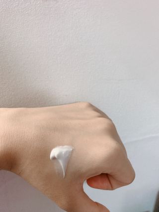 산수시 아쿠아 베네핏 24h 수부지 물광 속건조 수분크림 50ml — 5점을 준 리뷰어가 2021년 7월 올린 사용 사진