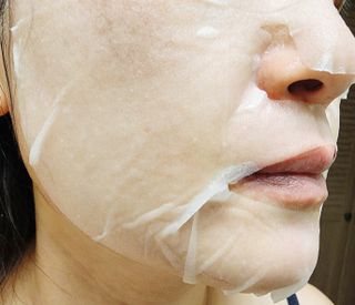 세뚜아(Cettua) [세뚜아] 모이스처 밸런싱 페이셜 마스크 Cettua Moisture Balancing Facial Mask 5매 — 5점을 준 리뷰어가 2024년 4월 올린 사용 사진