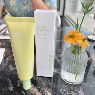 아이레시피 마일드시카 브라이트닝 업 선스크린 SPF50+ PA++++ — 4점을 준 리뷰어가 2023년 6월 올린 사용 사진