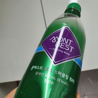 몽베스트 Montbest with Sparkling water Plain 20병 — 5점을 준 리뷰어가 2022년 7월 올린 사용 사진