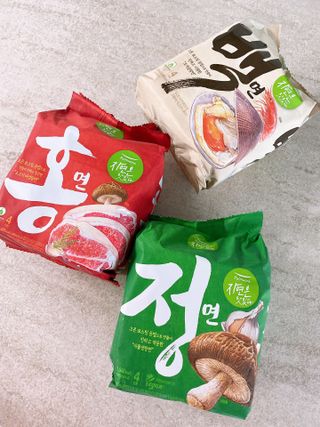 [풀무원] 자연은맛있다 정면, 백면, 홍면  세트 — 5점을 준 리뷰어가 2021년 4월 올린 사용 사진