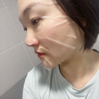 비프리코스메틱 더블아이스진정마스크팩 5매 — 4점을 준 리뷰어가 2023년 2월 올린 사용 사진