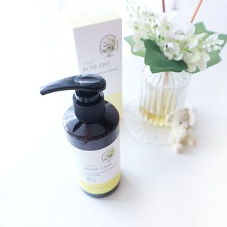 라라로즈데이 시즌2 여성청결제 200ml 아로마 페미민 클렌저, 독일더마인증 — 4점을 준 리뷰어가 2021년 8월 올린 사용 사진