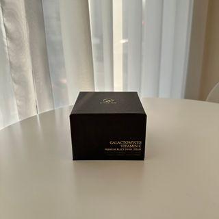 오투에니원 갈락토미세스 비타민 C 프리미엄 블랙스완 크림 50g — 4점을 준 리뷰어가 2023년 2월 올린 사용 사진