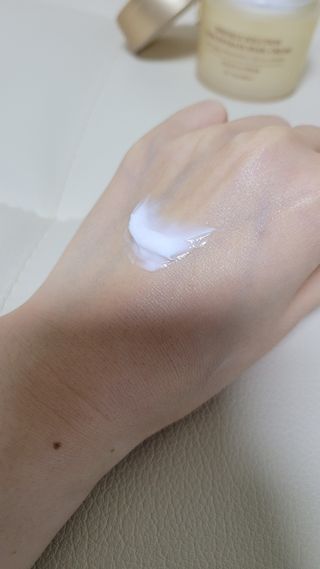 Dr.느루벗 느루벗 링클 솔루션 콘센트레이트 스네일 탄력 달팽이 크림 80g — 5점을 준 리뷰어가 2021년 2월 올린 사용 사진