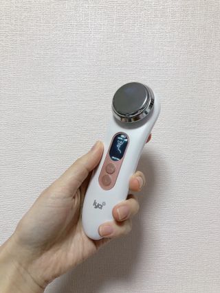 올인원 피부관리 이야 갈바닉 마사지기 — 5점을 준 리뷰어가 2023년 3월 올린 사용 사진