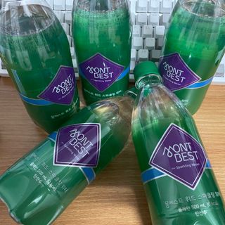 몽베스트 Montbest with Sparkling water Plain 20병 — 5점을 준 리뷰어가 2021년 10월 올린 사용 사진