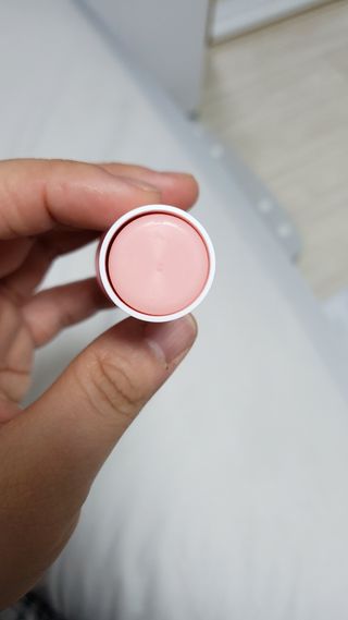 스킨큐어 산다화 카멜리아 안티 링클 멀티밤 — 5점을 준 리뷰어가 2023년 1월 올린 사용 사진
