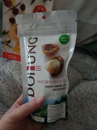 도이퉁 마카다미아 넛 90g  로얄 마카넛 오리지널 쏠트 허니 — 5점을 준 리뷰어가 2021년 2월 올린 사용 사진