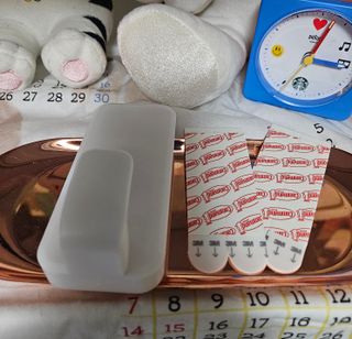 [3M 코맨드] 가방걸이 다용도훅 + 욕실용 매트블랙 더블훅 — 4점을 준 리뷰어가 2024년 5월 올린 사용 사진