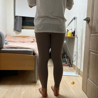 프런투라인 릴리즈 프레쉬 레깅스 — 5점을 준 리뷰어가 2022년 4월 올린 사용 사진