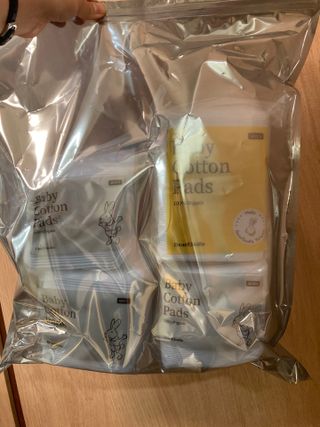 디어엘로디 프리미엄 유기농 유아 솜티슈 40매 3Pack +60매 1Pack 혼합형 — 5점을 준 리뷰어가 2021년 4월 올린 사용 사진