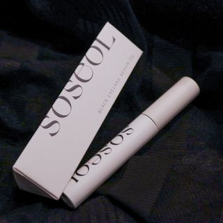 더소설 소설 블랙아이래쉬 세럼 10g(SOSEOL BLACK EYELASH SERUM 10g) — 3점을 준 리뷰어가 2023년 6월 올린 사용 사진